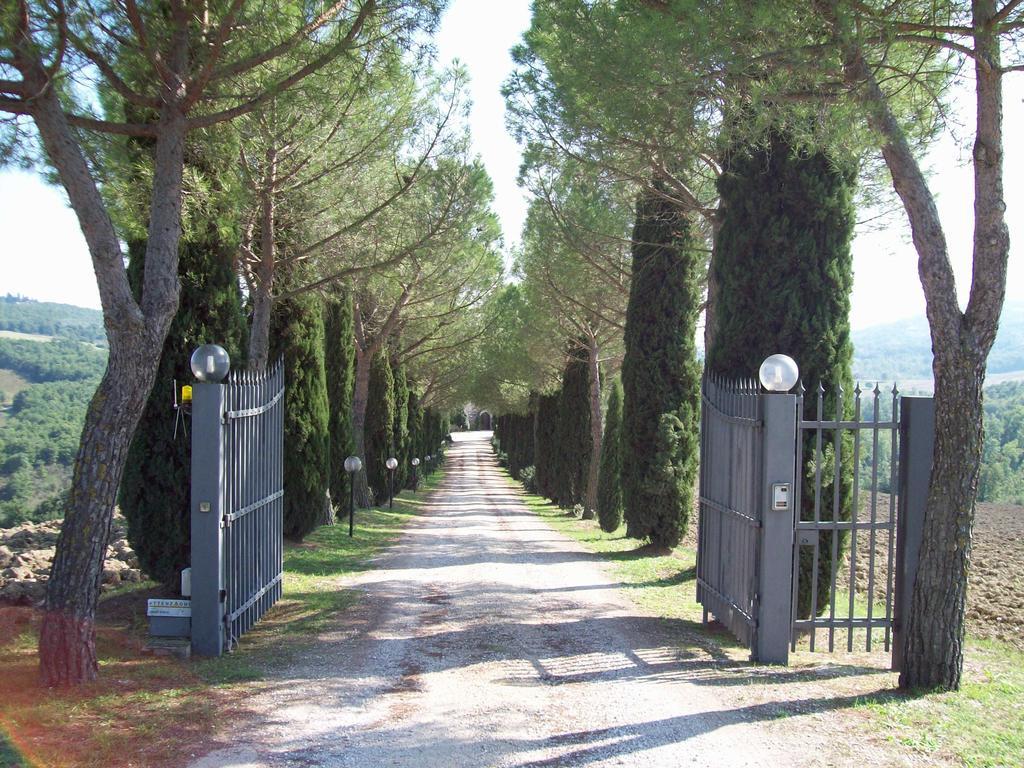 Agriturismo Castello Di Belforte Todi Buitenkant foto