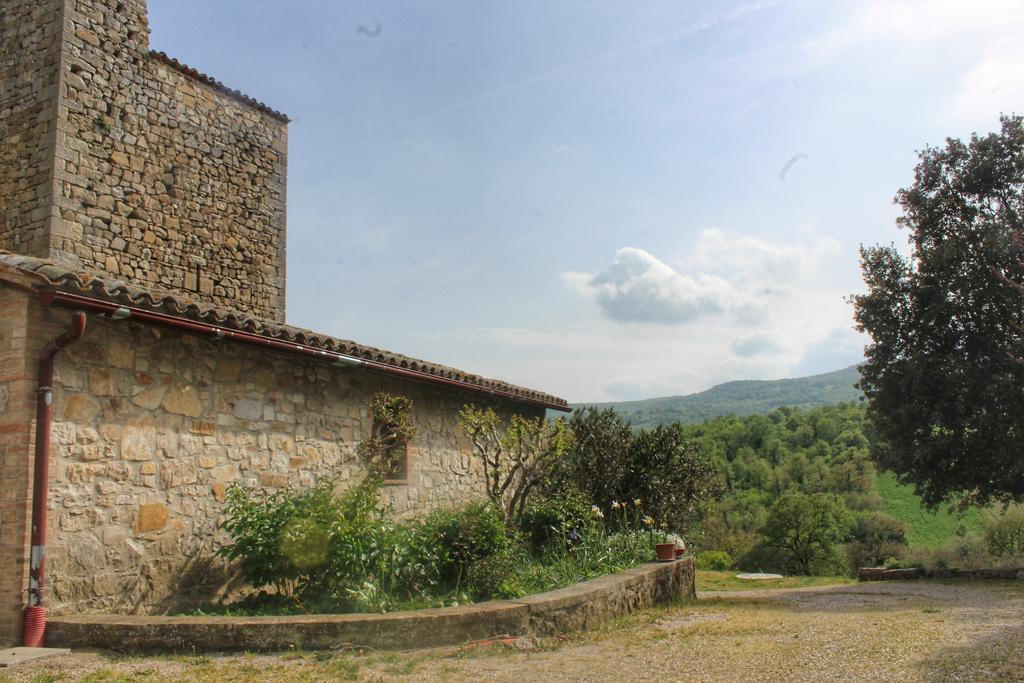 Agriturismo Castello Di Belforte Todi Buitenkant foto